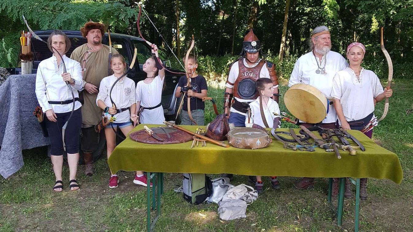 A Drávamenti Íjászok Forrás: Drávamenti Íjászok Egyesülete