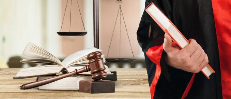 Változnak a közjegyzői díjak szeptember elsejétől