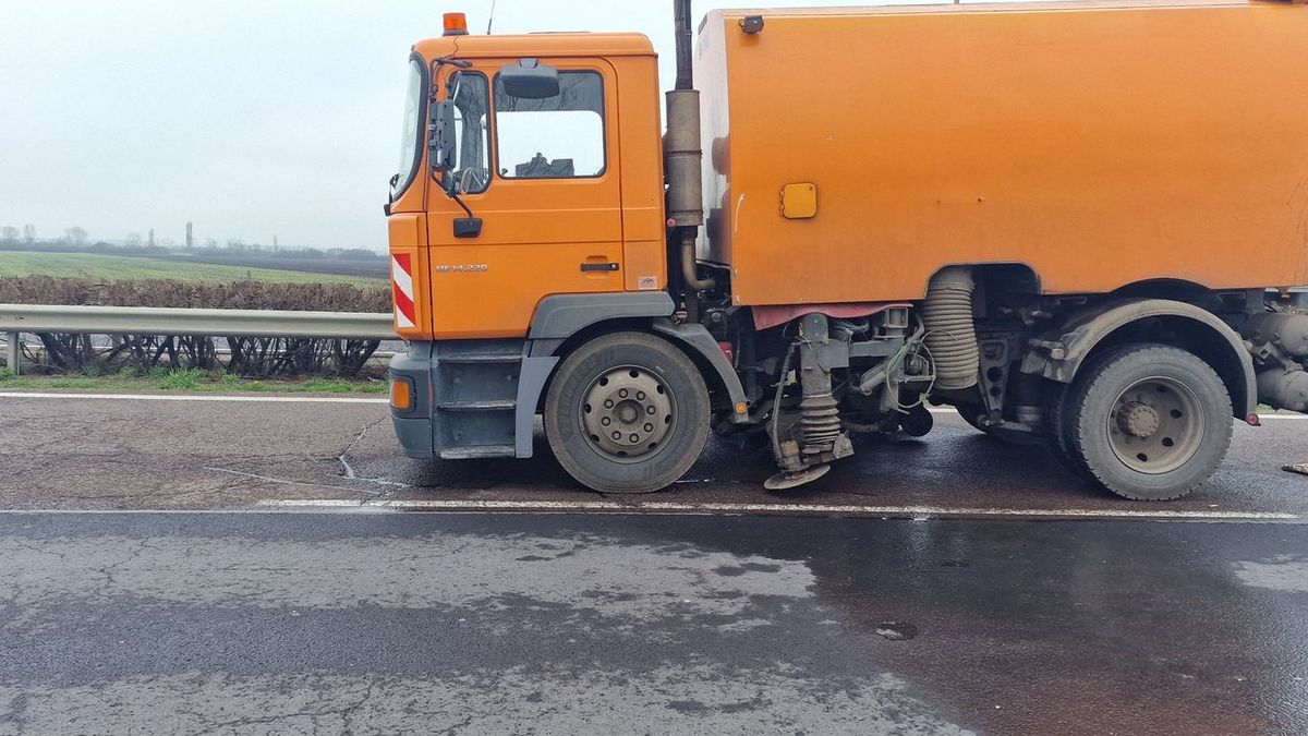 Márciusban az M3-as autópálya felújításán történt halálos munkabaleset Heves vármegyében Forrás: Ládi László/Agria Tv Bt.