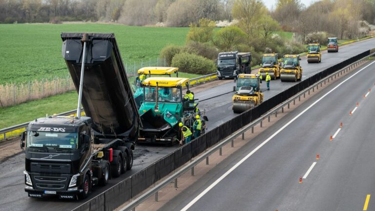 Sávot zárnak az M3-ason, mutatjuk merre várható torlódás Forrás: Magyar Építők