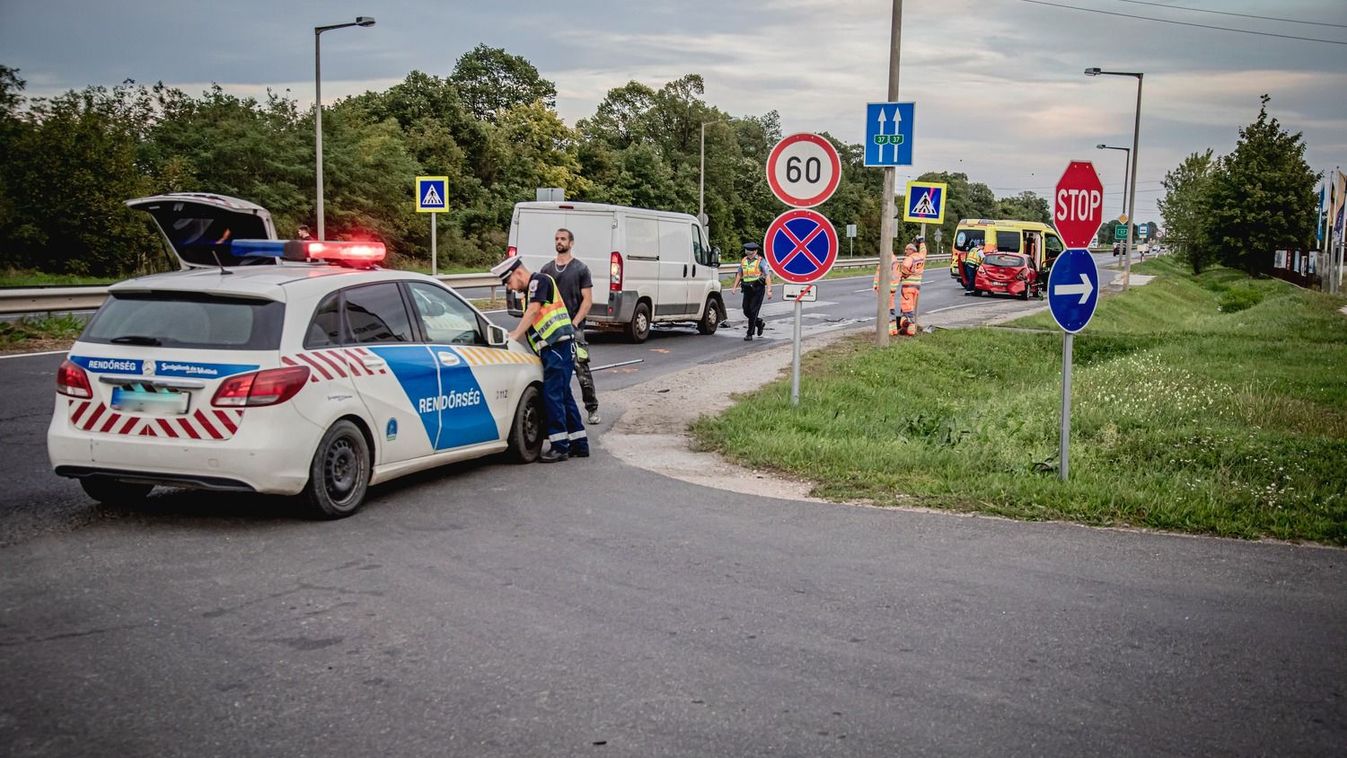 "...az utólag felszerelt fényforrás ne zavarja a közlekedés többi résztvevőjét..."