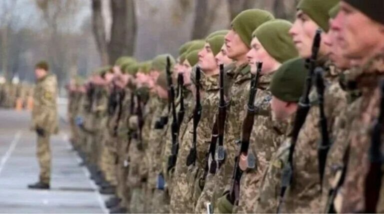 "Hangsúlyozta, hogy szó sincs arról, hogy „valakit örök rabszolgaságba akarnának taszítani”, épp ellenkezőleg..."