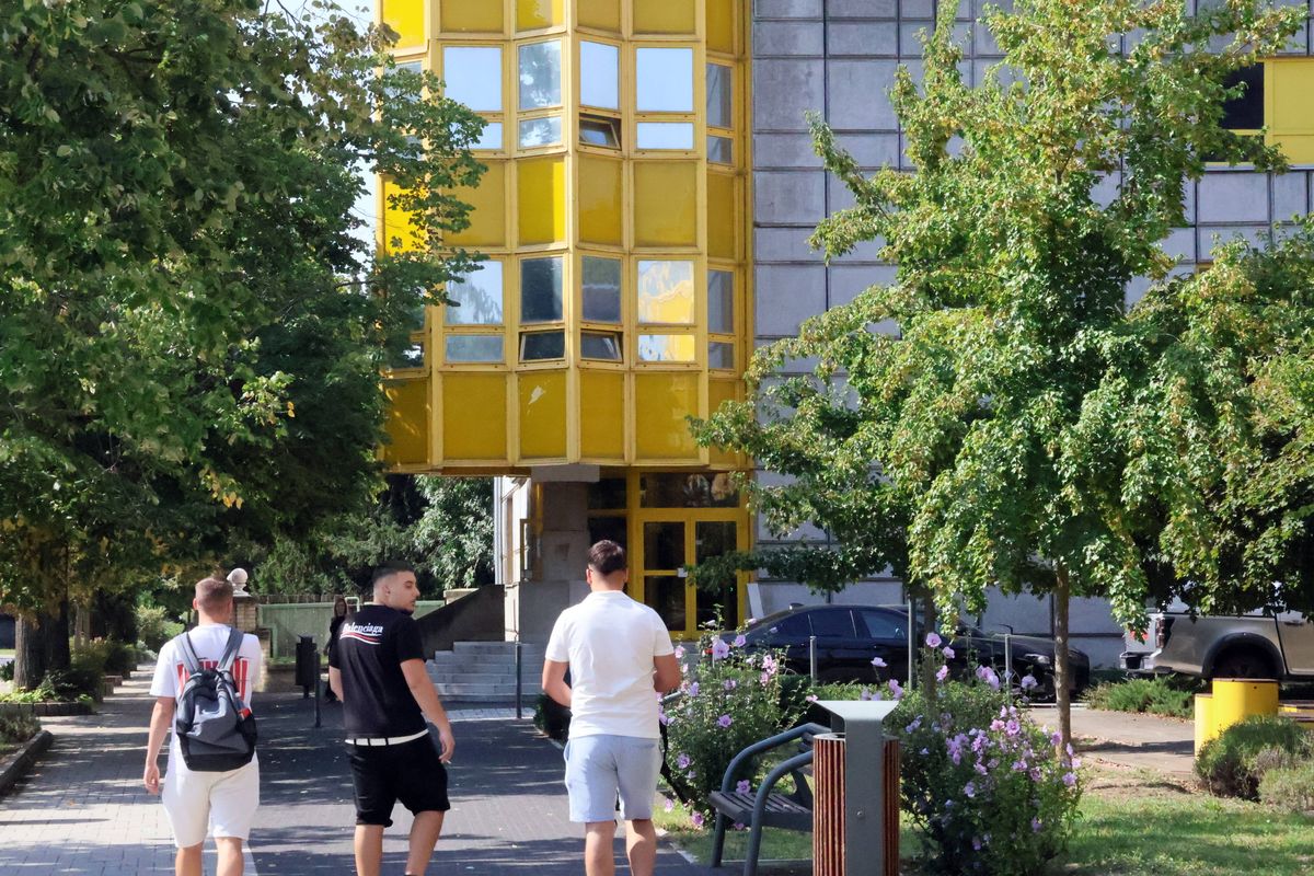 Az ESZI lesz a villamosmérnöki képzés elméleti óráinak helyszíne. Fotó: Molnár Gyula