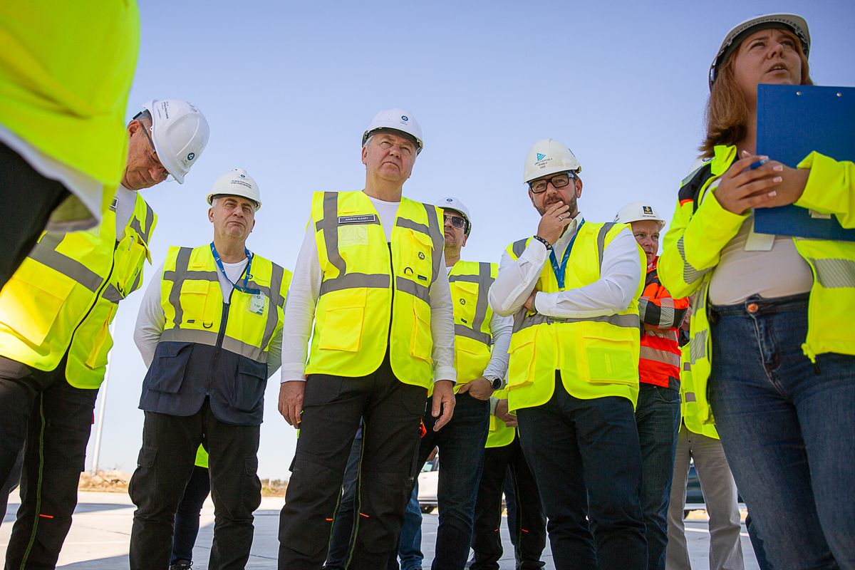 Bejárást tartottak az első betonöntés előtt Fotó: Paks II. Zrt Szucs Jozsef / Forrás: Facebook