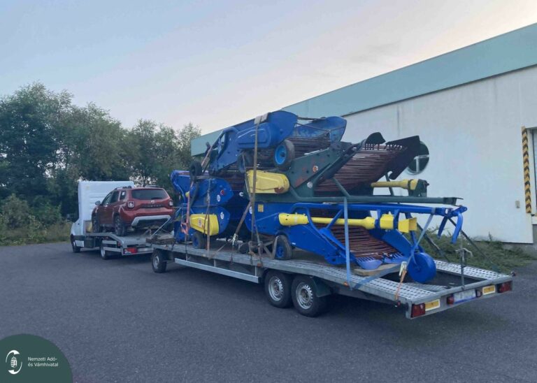 "A 32 éves sofőr úgy érvelt, hogy nem tudott a túlsúlyról, Lengyelországból Romániába tart a saját részére vásárolt járművel és munkagéppel."