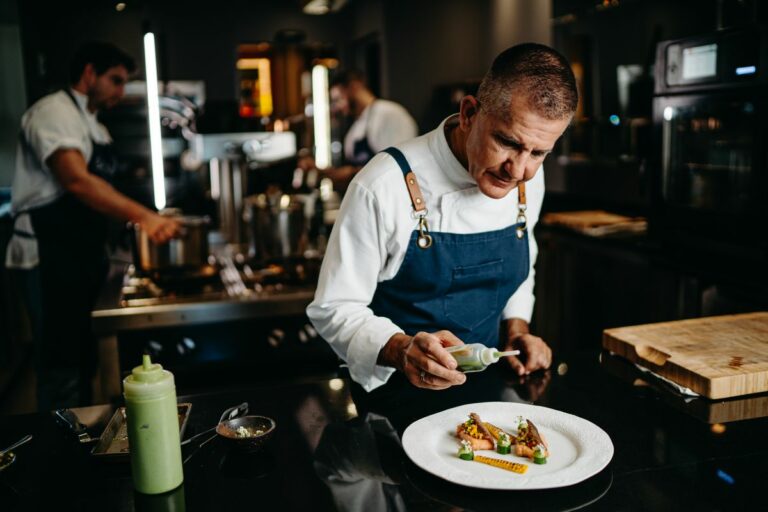 Rusztikus modernitás jellemzi az éttermet – hagyományőrző és újító. Forrás: Sauska 48