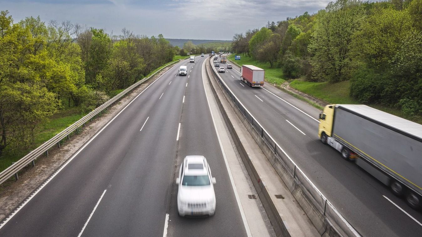 Most akkor szabad jobbról előzni? Fotó: MW