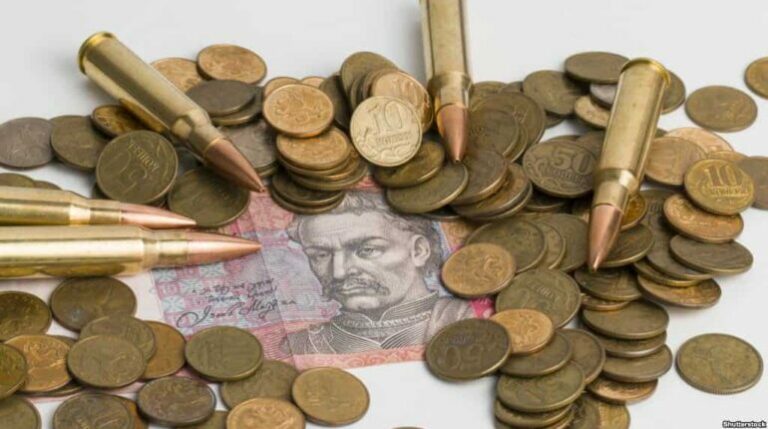 ...a katonai célú bevételek immár nem kiegészítik, hanem formálják az ország pénzügyi szerkezetét.