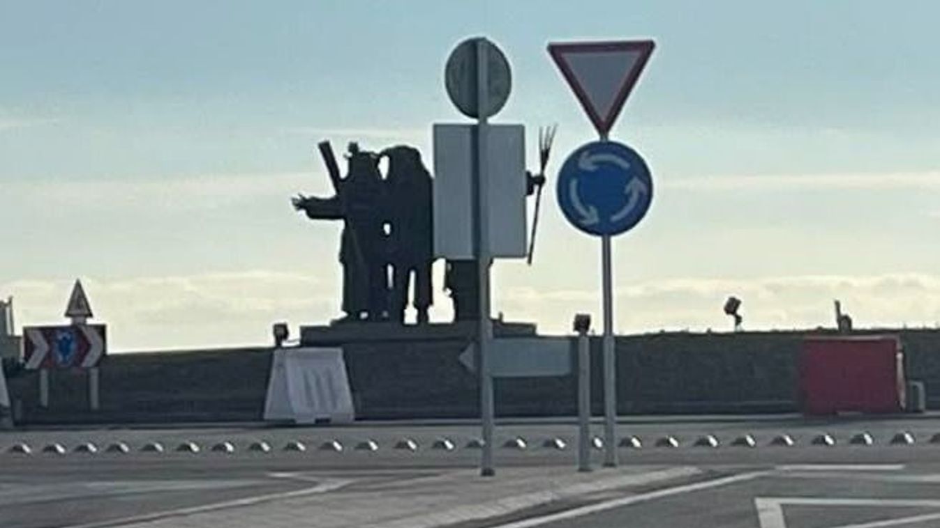 A Busó-körforgalom a Mohácsi Duna-híd és a kapcsolódó úthálózat fejlesztésére irányuló projekt részeként valósult meg