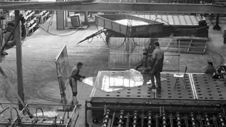 Eladásra került az Orosházi-síküveggyár!