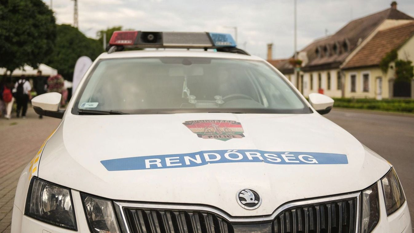 A tapasztalatok szerint még mindig sokan nyomkodják a telefonjukat a volán mögött