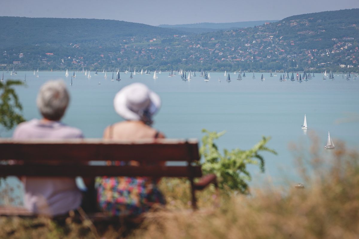 Balatonföldváron gátat szabnak a betelepülőknek. Forrás: MW