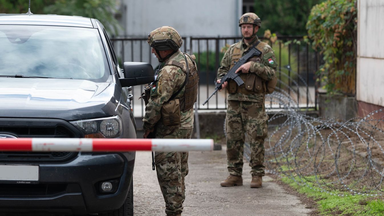 Tartalékosok vettek részt a gyakorlatokon. Fotó: Pekola Attila tartalékos főhadnagy, Fehértói Mihály tartalékos zászlós