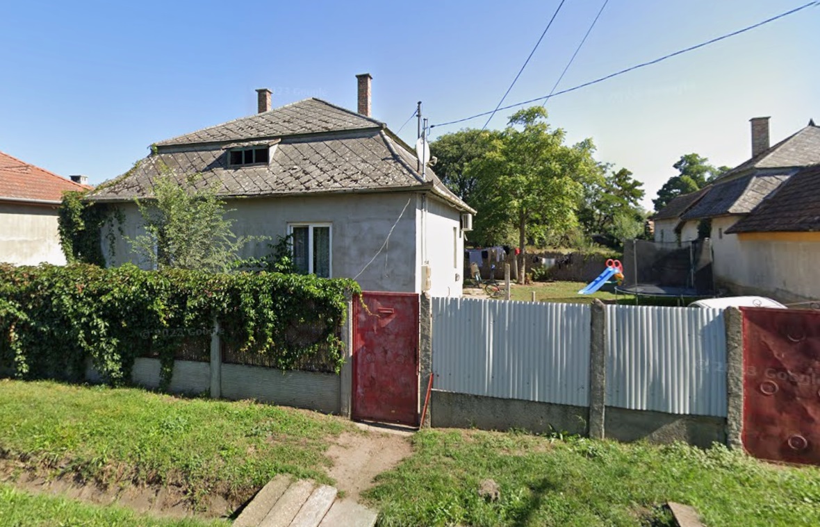 Ez a hajdúhadházi lakás 22 millió forintról indul Forrás: Az MBVK adatai alapján a Google Térképről letöltve