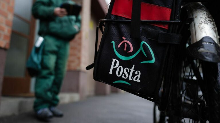 A Magyar Posta figyelmeztette ügyfeleit: több millió postai meghatalmazás jár le. Forrás: MW-Archívum