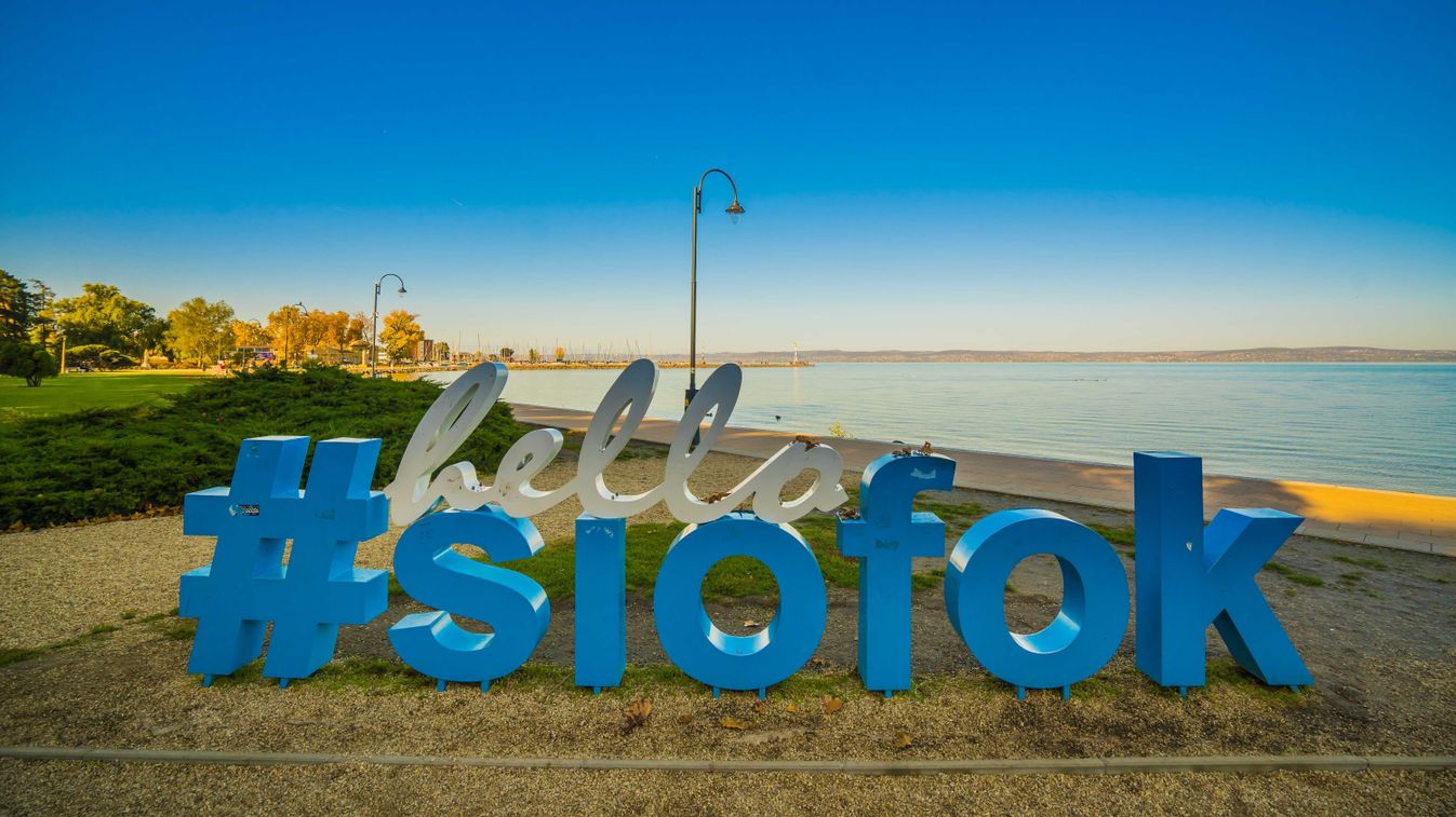 "Október 10-12. között ismét a balatoni halé a főszerep a 12. Siófoki Halfesztiválon..."