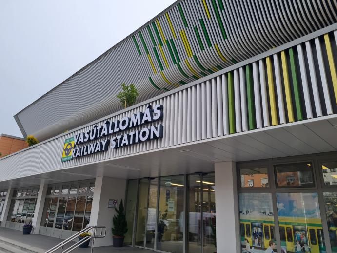 A soproni vasútállomás fejlesztésének első üteme zöld utat kapott. Fotó: gysev.hu