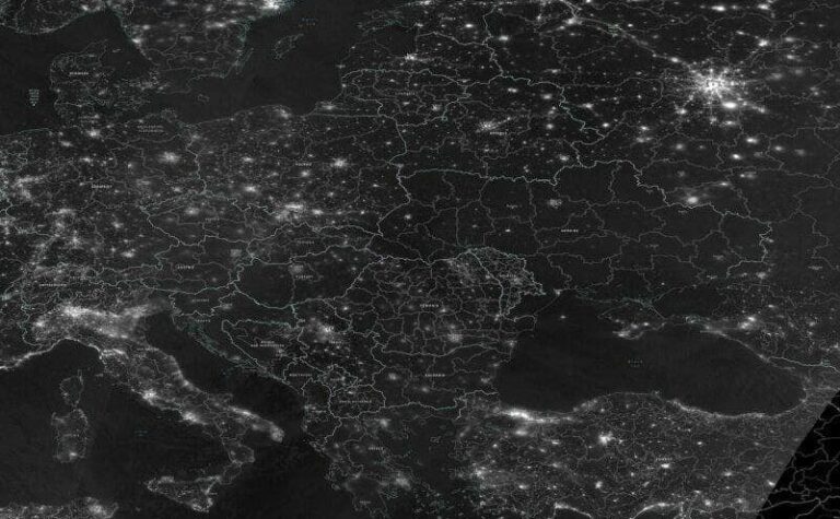 A valódi kiutat a sötétségből és az áramszünetek okozta nehézségekből a béke helyreállítása jelentené.