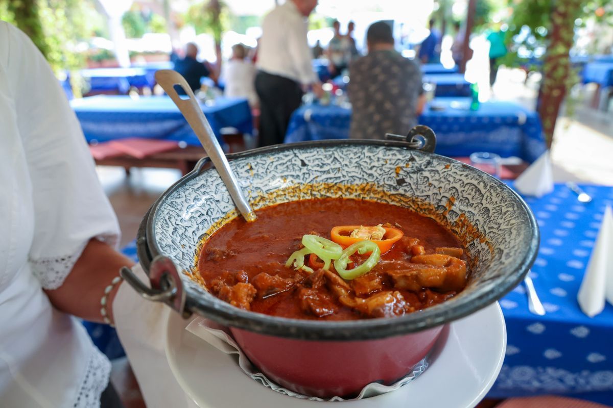 Klasszikus szegedi halászlé gőzölög az asztalon, na de melyik a legjobb? Archív Fotó: Karnok Csaba