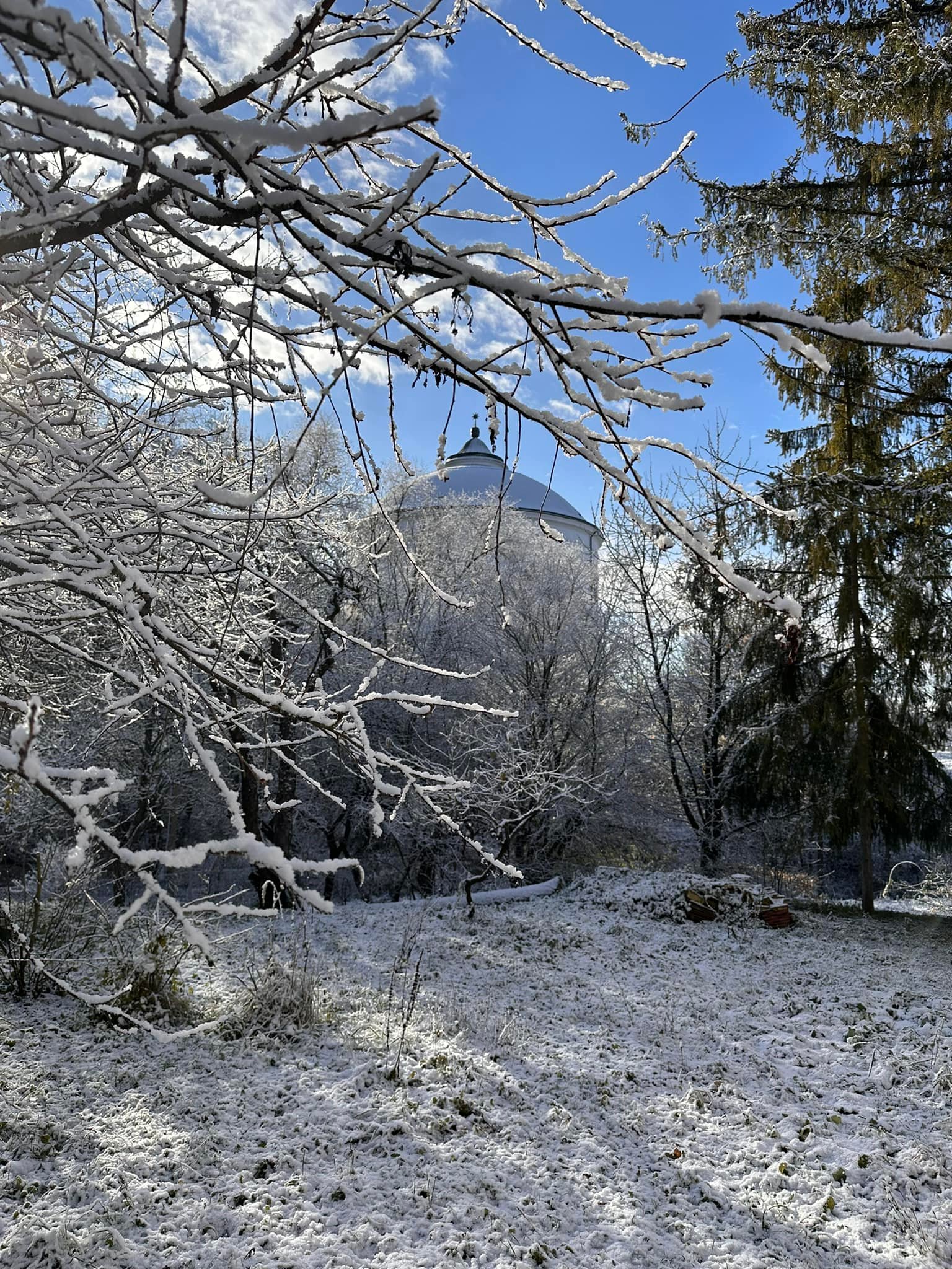 Szilvásvárad kerek templom - Fotó: PZ