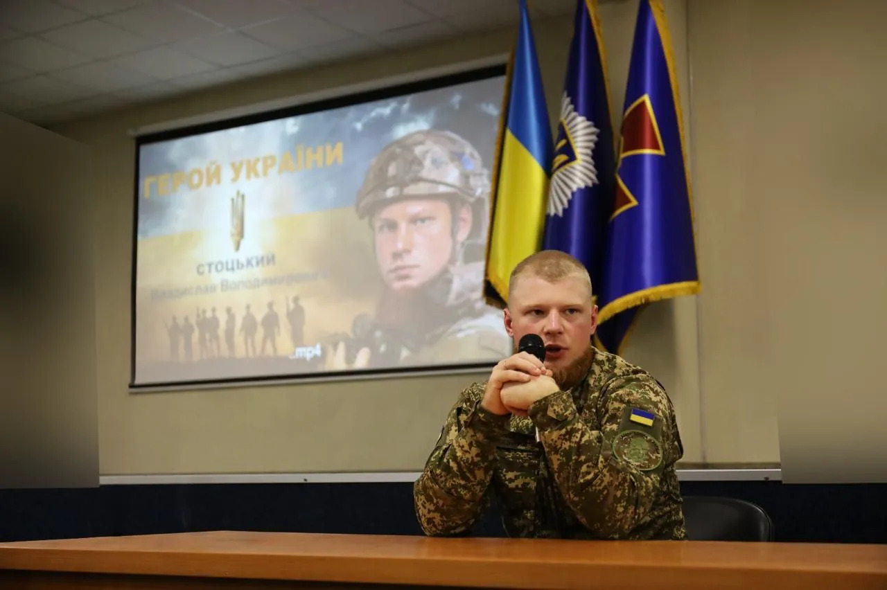 „Ha a TCK emberei elkapnak az utcán – 500 euró, és elengednek. Ha már a furgonba ültetnek – 1000 euró. Ha bevisznek a toborzóközpontba és elkezdik az iratokat intézni – 10 000 euró.”