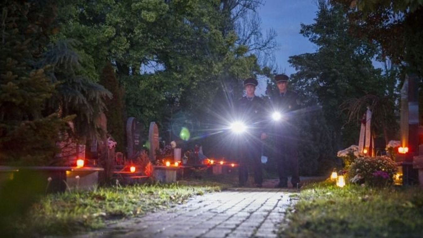 A rendőrség idén is kiemelt figyelmet fordít a halottak napjára és mindenszentekre Forrás: Police.hu