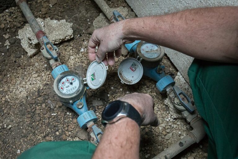 Ha a vízszámla hirtelen megemelkedik, érdemes hibára gyanakodni – akár javítás szükséges, akár vízóracsere, jobb minél hamarabb túlesni rajta Forrás: Illusztráció / MW-archív