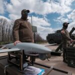 A hadiiparban jelenleg tízezrek dolgoznak, és a stabil exportpiac biztosíthatja, hogy ez a magasan képzett munkaerő ne vándoroljon el.