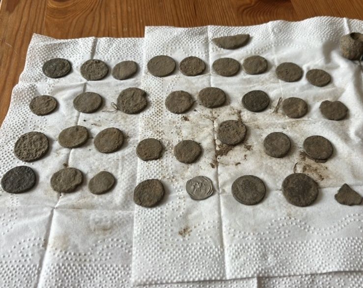 Fémkereső detektorral kutatta a balatoni vidéket a vádlott