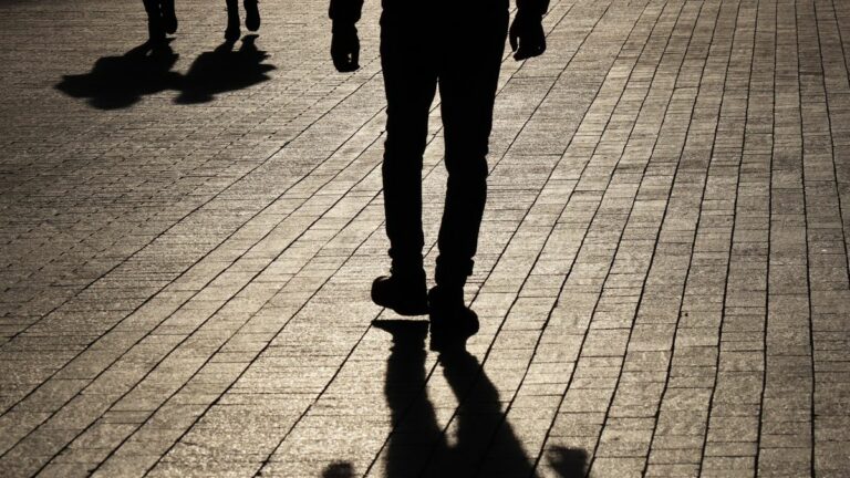 Szeged belvárosában fenyegetőzött részegen. Illusztráció: Shutterstock