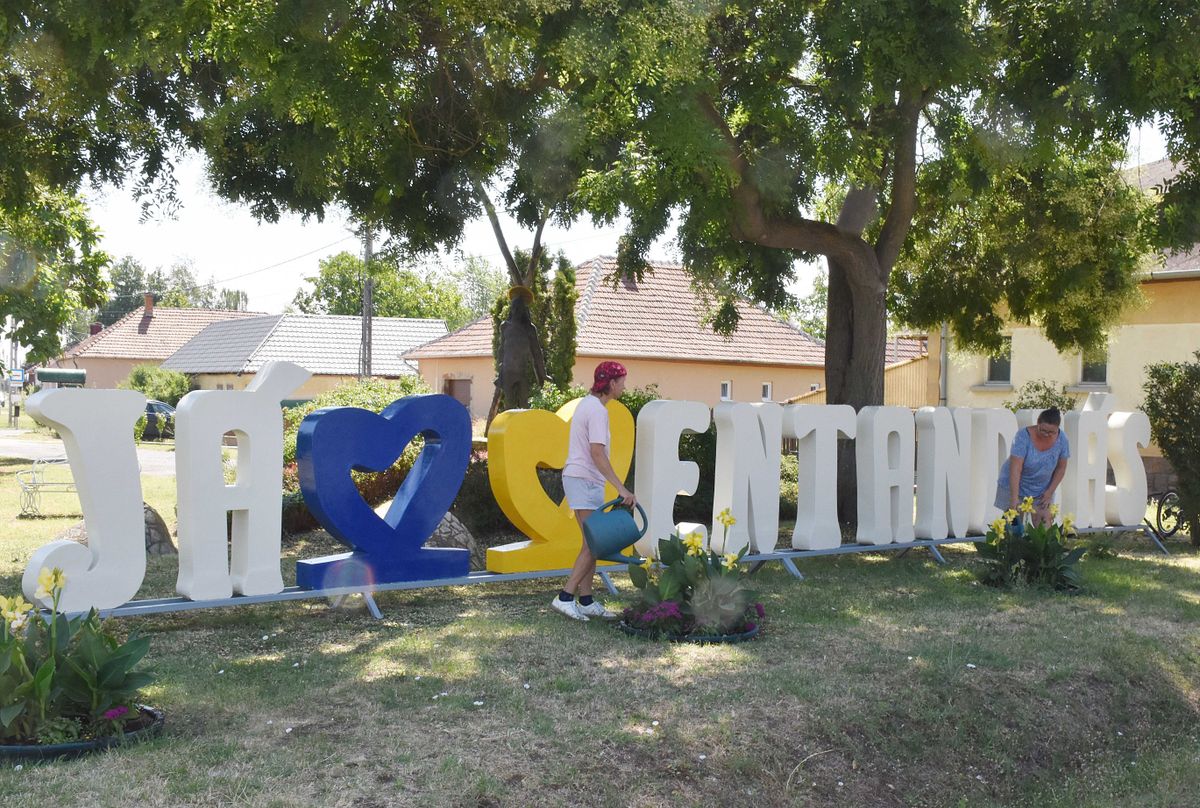 Új rendeletet hoztak a helyi önazonosság védelme jegyében. Decembertől nem vásárolhat bárki ingatlant Jászszentandráson. Fotó: Archív Pesti József