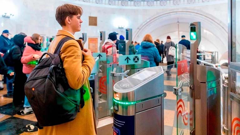 Karácsony Moszkvára figyeljen, ne Brüsszelre!