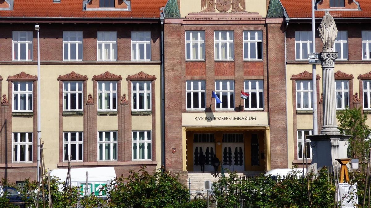 Kecskemétről hárman kerültek be a HVG TOP 100 gimnáziumai közé, a Katona Gimnázium szerepelt közülük a legjobban Forrás: Facebook