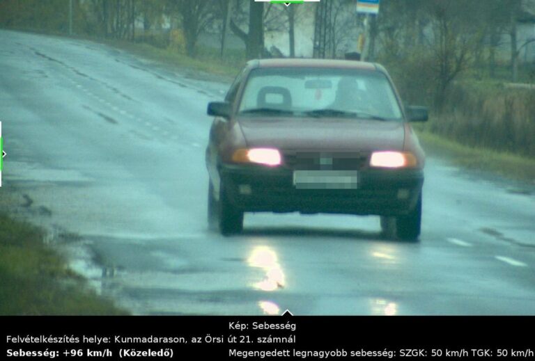 Kunmadarasi gyorshajtás: a sofőrnek emlékezetes marad ez a száguldás Forrás: Jász-Nagykun-Szolnok vármegyei rendőrség közösségi oldala