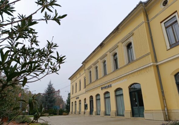 A makói ingatlanok egyike, a Korona. Fotó: Szabó Imre