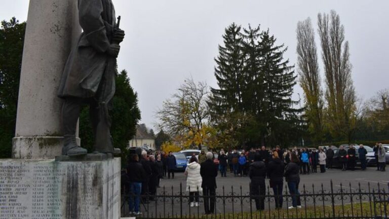 Az első világháború befejezésére emlékeztek Marcaliban