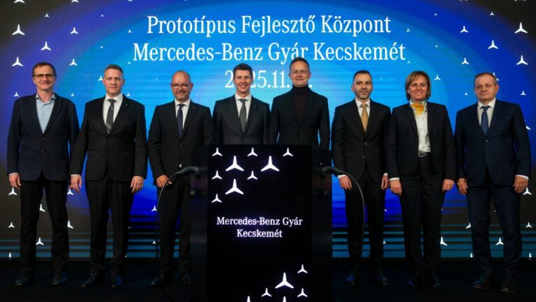A Mercedes-Benz kecskeméti gyárában kutatás-fejlesztési központ is lesz Fotó: Bús Csaba