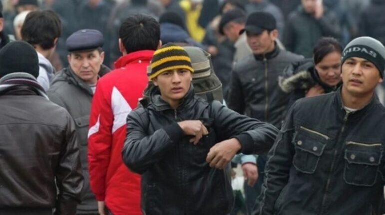 "...Ukrajna „tömegesen fog munkaerőt behozni Ázsiából”, illetve hogy „a lakosságot külföldiekkel fogják lecserélni..."