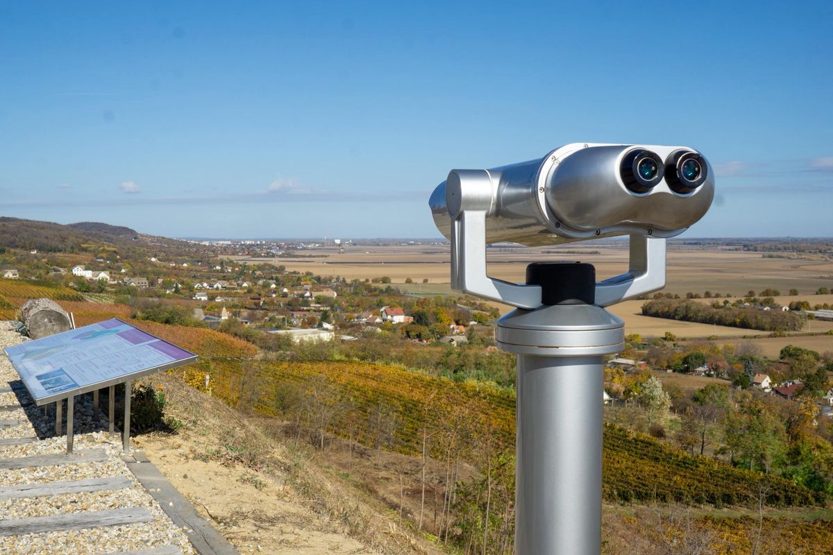 Amúgy is elképesztő látvány tárul a látogató szeme elé, de aki belenéz a távcsőbe, az egy igazi utazásra indulhat Fotó: Facebook