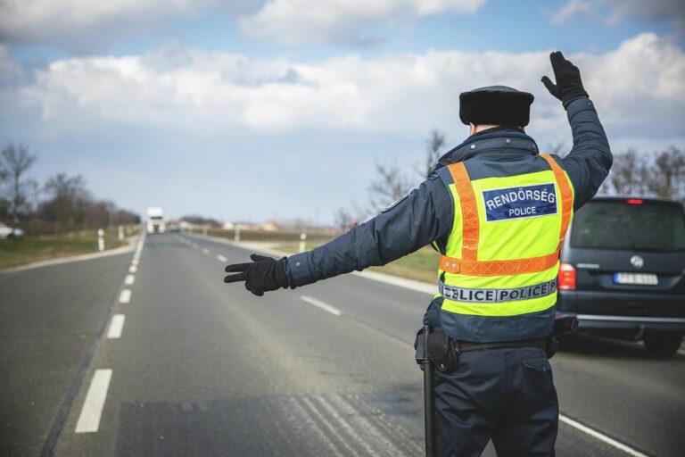 Még a drogteszt is pozitív lett az ellenőrzés során Hajdúhadházon Forrás: Illusztráció / MW-archív