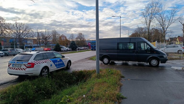 Jelenleg is zajlik a helyszínelés (Fotó: Mártonfai Dénes)