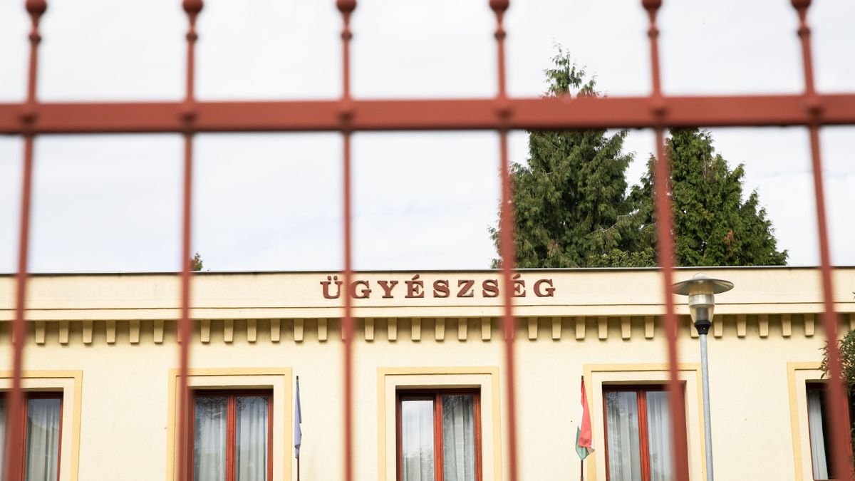 A motorkerékpárosok közlekedése felbőszített egy férfi Zalaegerszegen, rosszul döntött Fotó: Pezzetta Umberto/Illusztráció