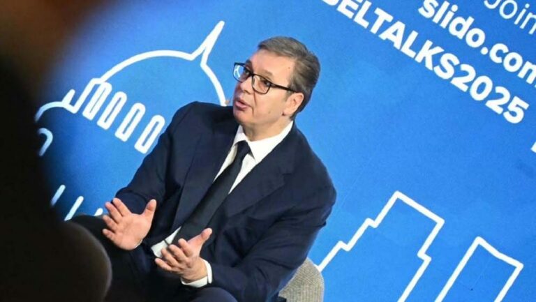 Szerbia elnökének fotója a FoNet/Instagram oldalán