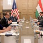 Amerika addig üti a vasat, amíg forró