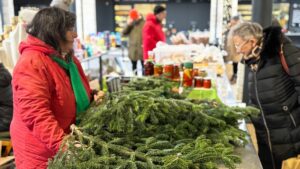 Adventi készülődés az Esztergomi Piacon Forrás: Beküldött