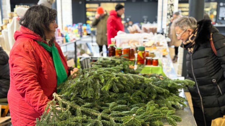 Adventi készülődés az Esztergomi Piacon Forrás: Beküldött