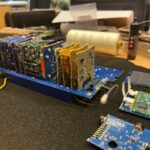 A Hunity műhold a Nemzeti Média- és Hírközlési Hatóság közreműködésével, a Budapesti Műszaki Egyetem vezetésével, a Széchenyi István Egyetem részvételével valósult meg. A Széchenyi-egyetem moduljai arany színben láthatók.