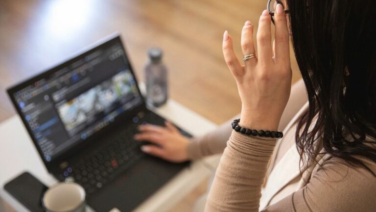 A nógrádi dombok között is hamarosan száguldani fog a szupergyors internet Forrás: MW | Illusztráció