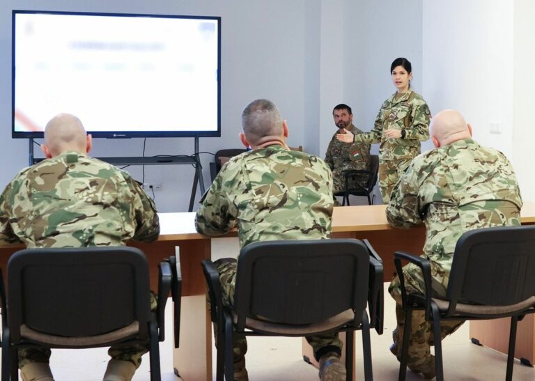 A sikeres vizsgák lezárultával harminchat katona lép tovább pályáján