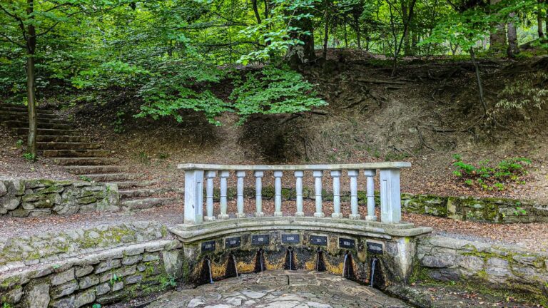 Kéktúra applikáció: a Kőszegi-hegységben, a Hétforrásnál is bélyegezhetünk. Fotó: vn/gombo